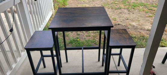 Small table and 2 chairs $40 OBO