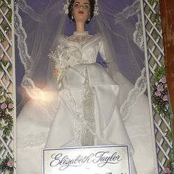 Elizabeth Taylor In Father Of The Bride Barbie 