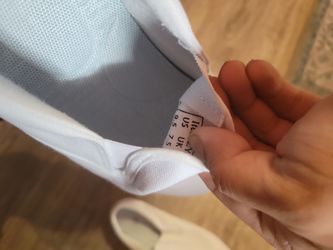 White slip on Sneaker US 9.5 UK 7.5