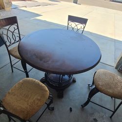 Dining Table and Chair Set 