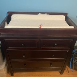 Delta Child 3 Dresser Changing Table 