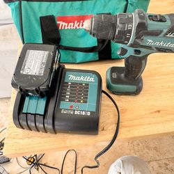 Excellent Condition Makita Drill,  Battery,  Charger And Bag  For Only 75.00