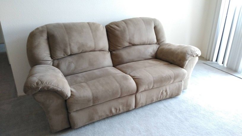 Sofa, Loveseat, Dual Recliners!