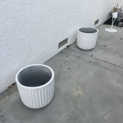 Decorative Pots 