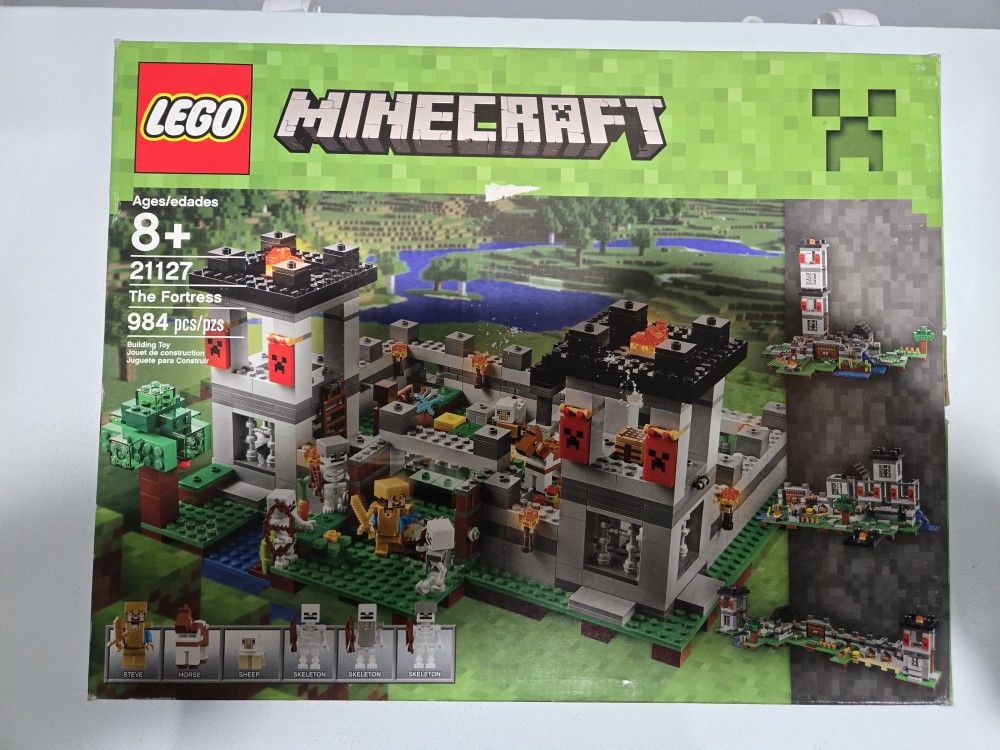 USED LEGO MINECRAFT THE FORTRESS WITH BOX 21127