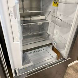 Lg stainless steel counter depth French door refrigerator new with warranty