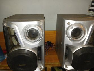Pair Of Speakers They Sound Good Have Good Bass