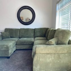 
✅️"4 pc sage green corduroy fabric sectional sofa with rounded arms and ottoman"✅️✅️