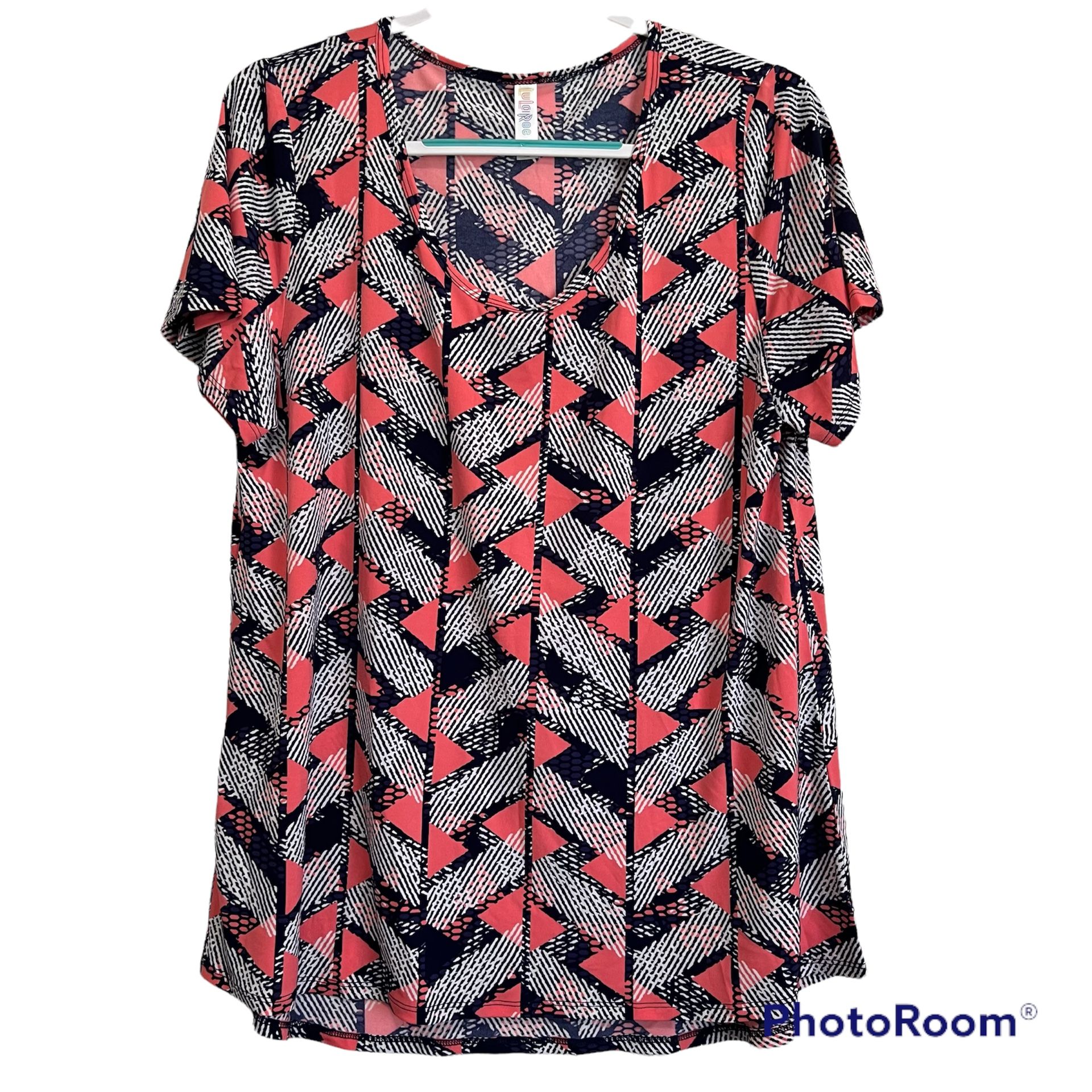 Size XL - Lularoe - Classic T Shirt -