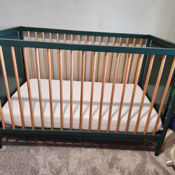Dream On Me Clover Convertible Crib and Graco Premium Crib Mattress (plus 2 waterproof mattress protectors)