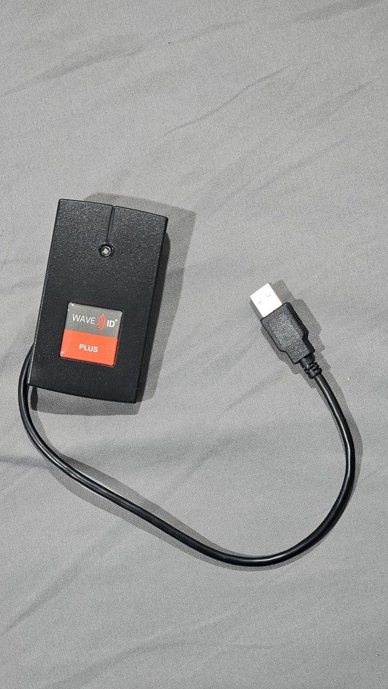 WAVE ID Plus IP67 Surface Mount Reader w/IClass, Seos Support & USB CDC Virtual COM Connector