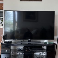 TV Stand With Shelves