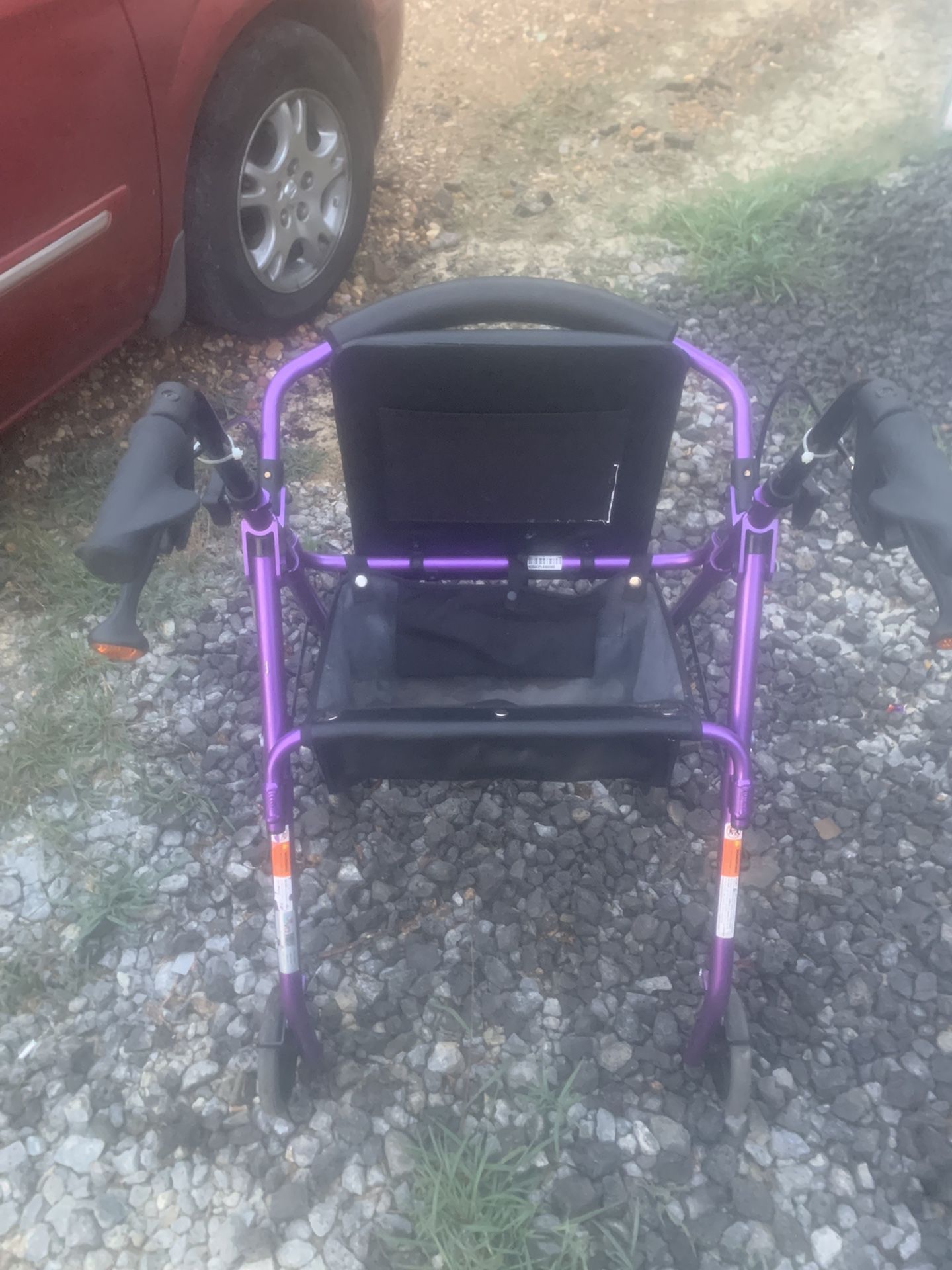 Walker/chair With Brakes And Reflectors 