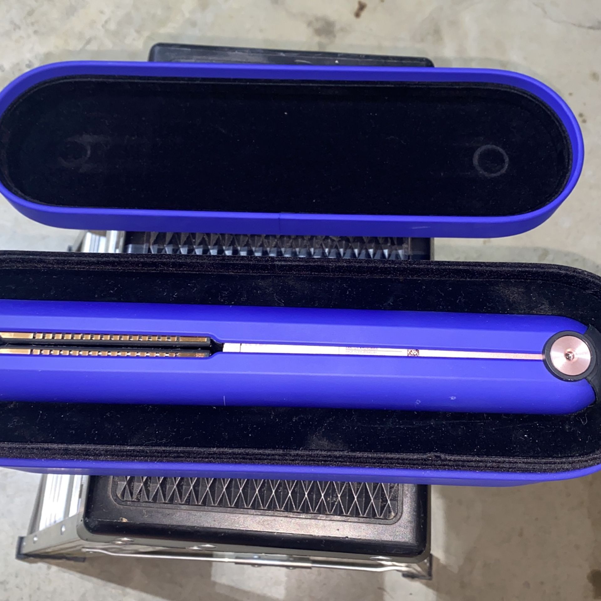 DYSON STRAIGHTNER $300