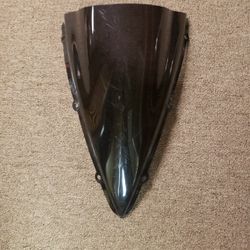 Yamaha R1 windshield, Screen