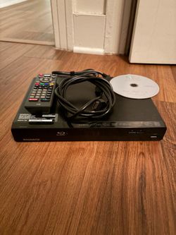 Magnavox Blu-Ray/DVD Player with Remote