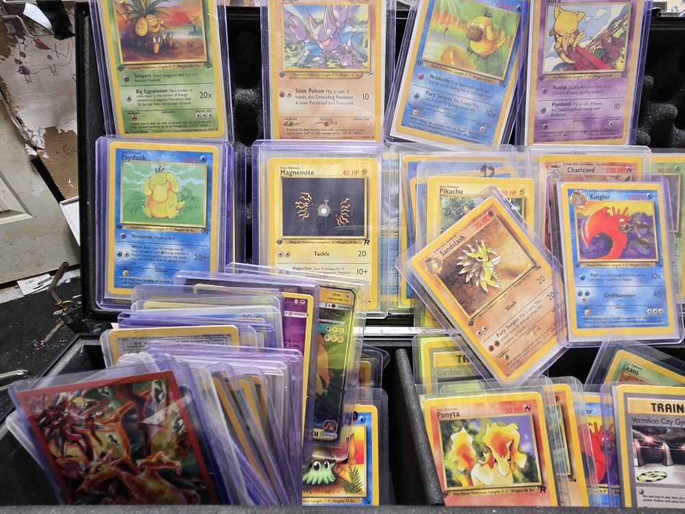 Pokémon Cards Rare 1st Edition Plus Hundreds More 