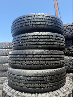 🚨🚨vendo set de llantas Lt 225 75 16 Michelin tires