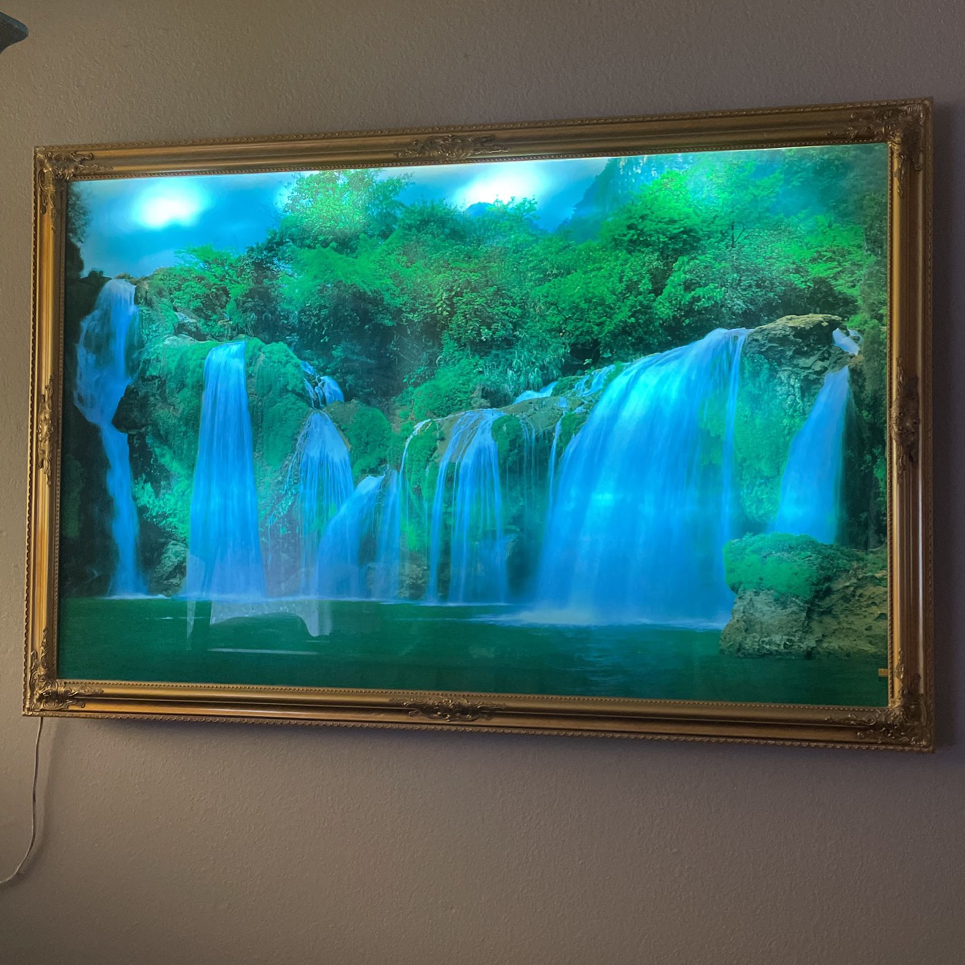 Sound and water picture frame