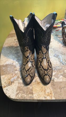 Cowboy boots vintage Larry Mahans size 9.5