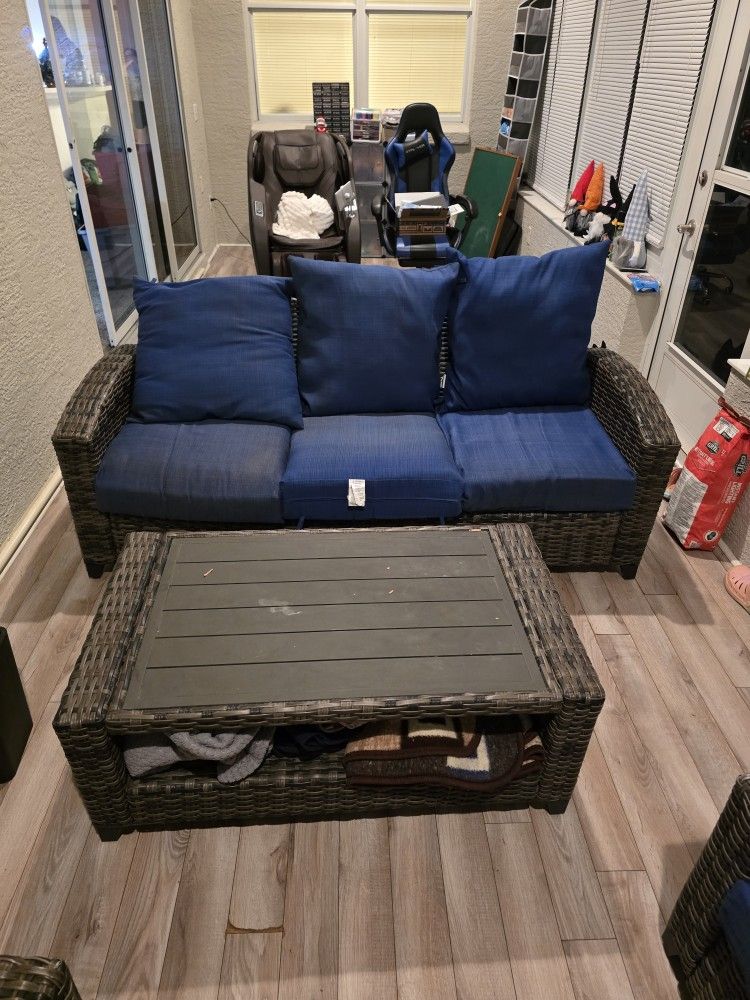 Wicker Outdoor Furniture 