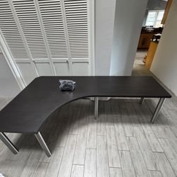 Corner Desk