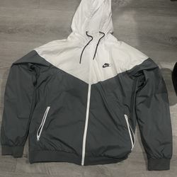 nike tech sweater windbreaker xl