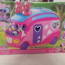 Minnie Mouse Bows-A-Glow Glamper 