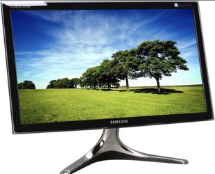 Two Computer Gaming Monitors Samsung BX 2450 24” HDMI HD