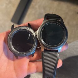 2 Samsung Active Smart Watches