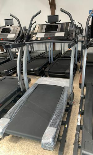 NEW Open Box NordicTrack X11i incline trainer treadmill