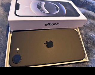 iPhone 16 e cricket