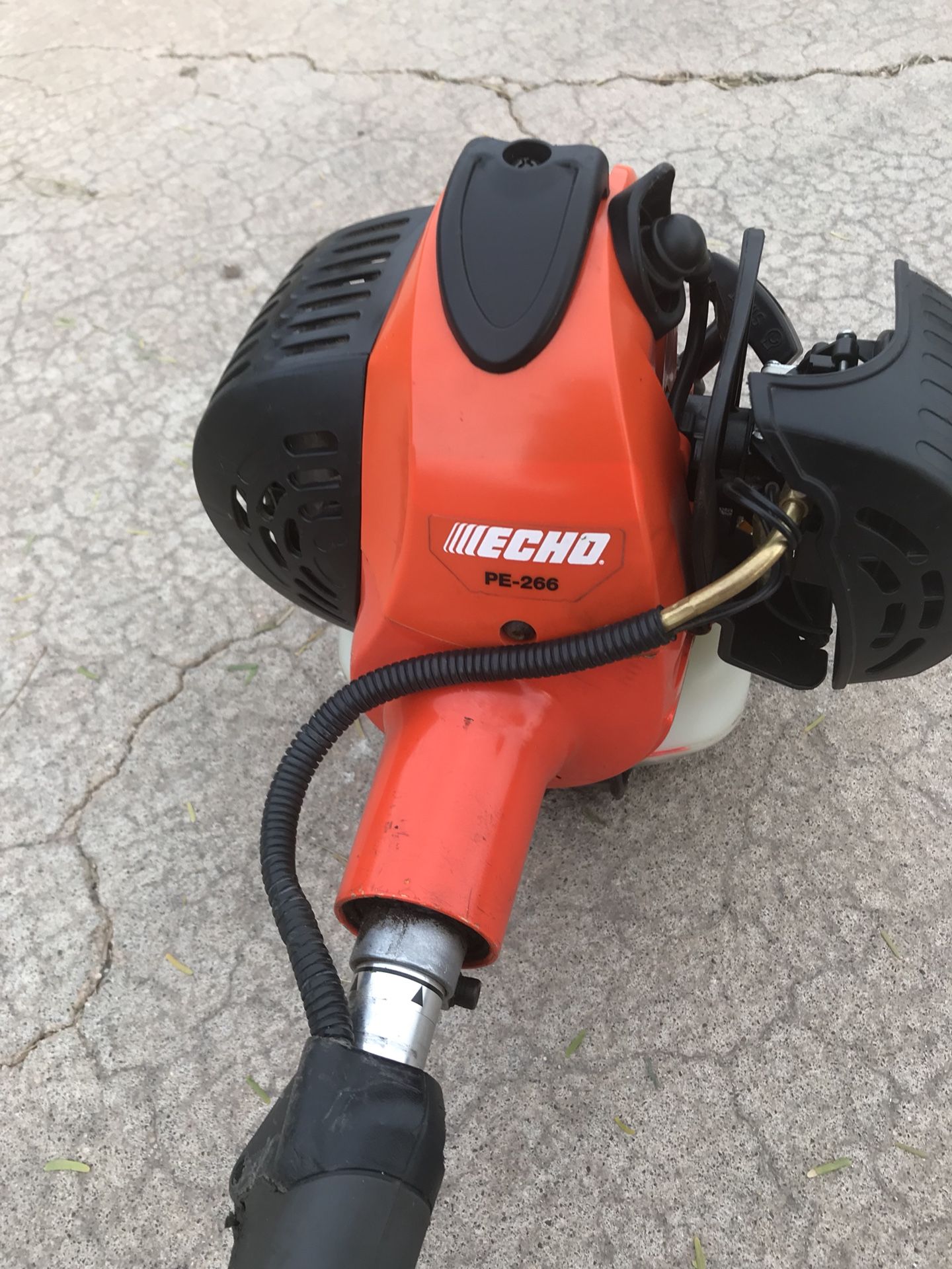Professional ECHO PE 266 edger trimmer