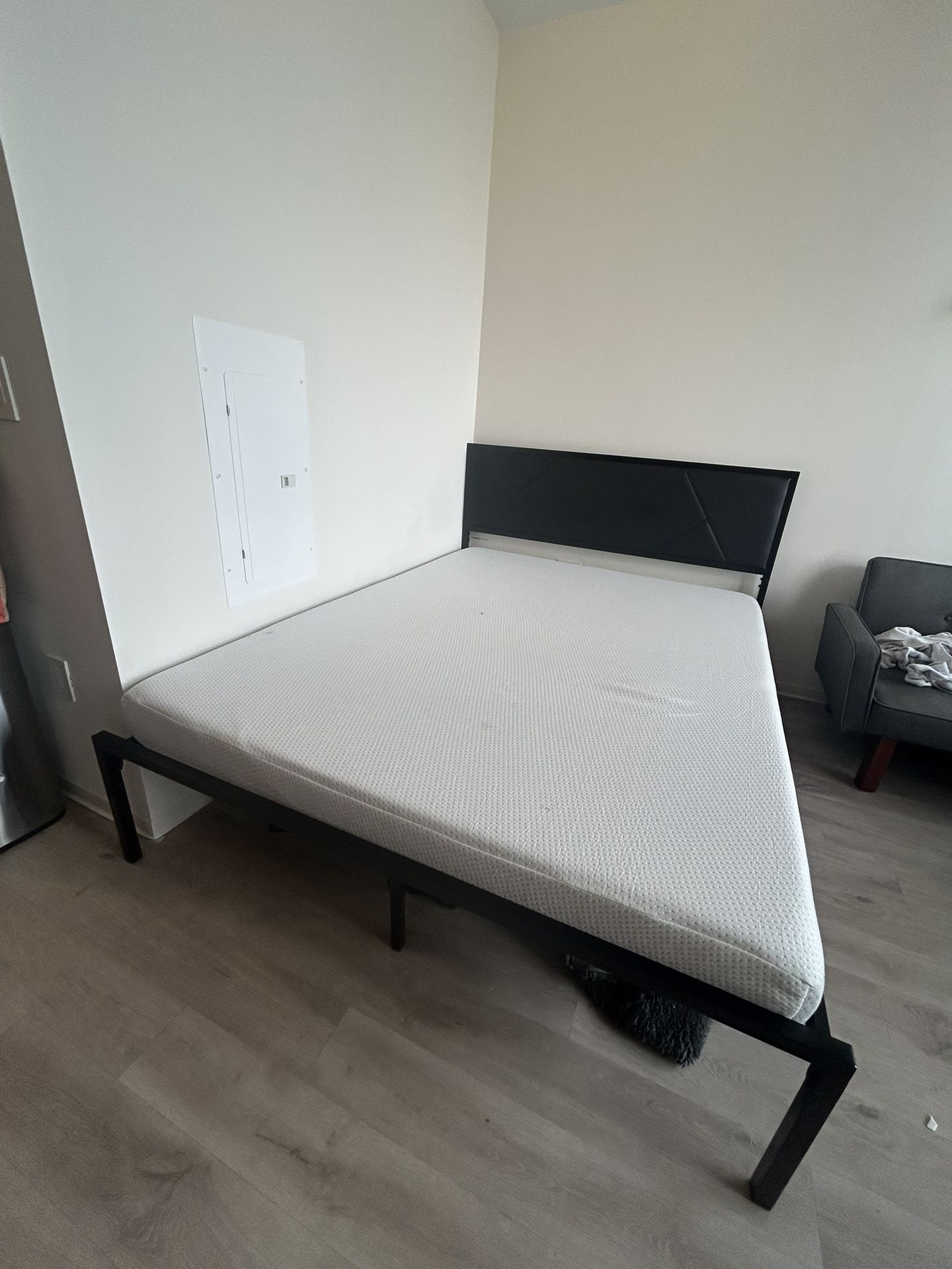 Queen-Size Memory Foam Mattress with Modern Black Bed Frame