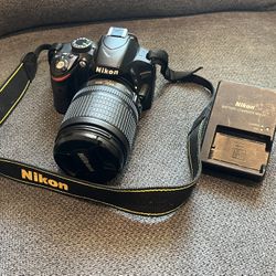 NIKON D3200 DSLR Camera w/ AF-S Nikon 🔥DX 18-105mm 3.5-5.6G VR Lens + Charger