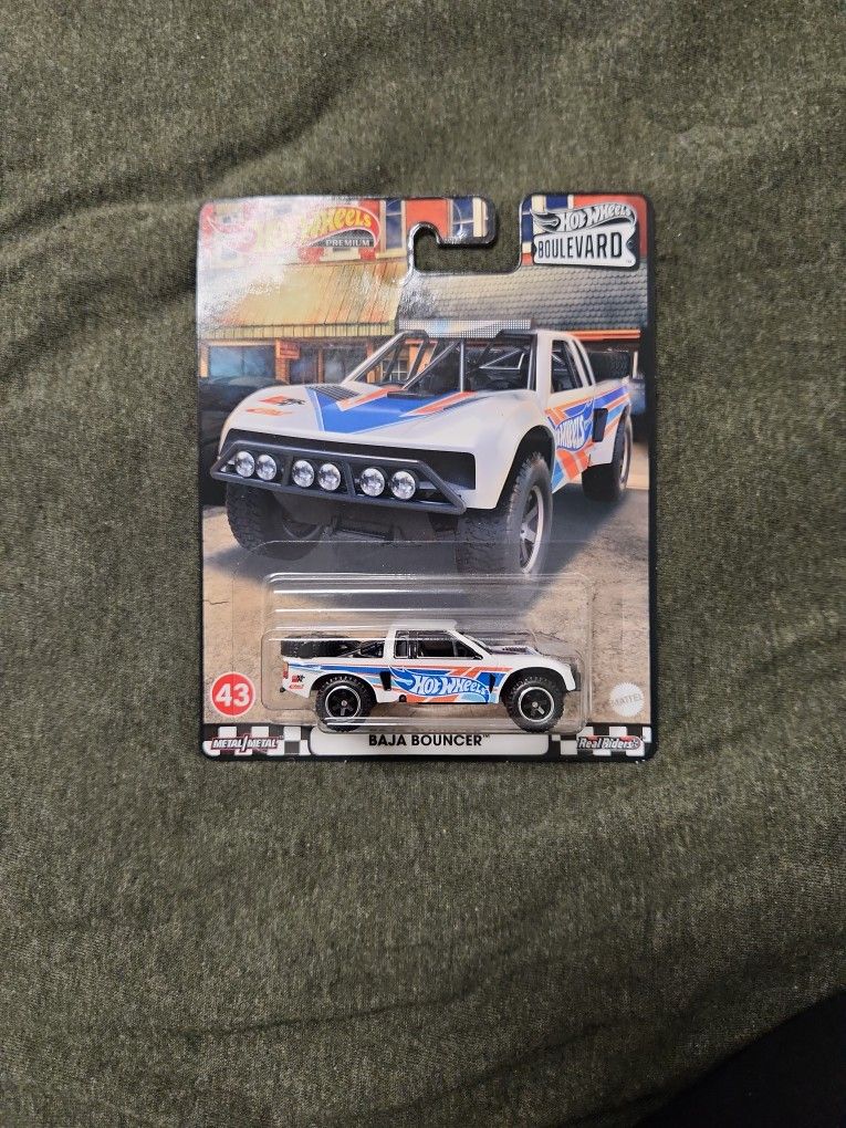 2020 Hot Wheels Boulevard Baja Bouncer