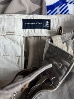 Abercrombie & Fitch Men’s Camo Cargos