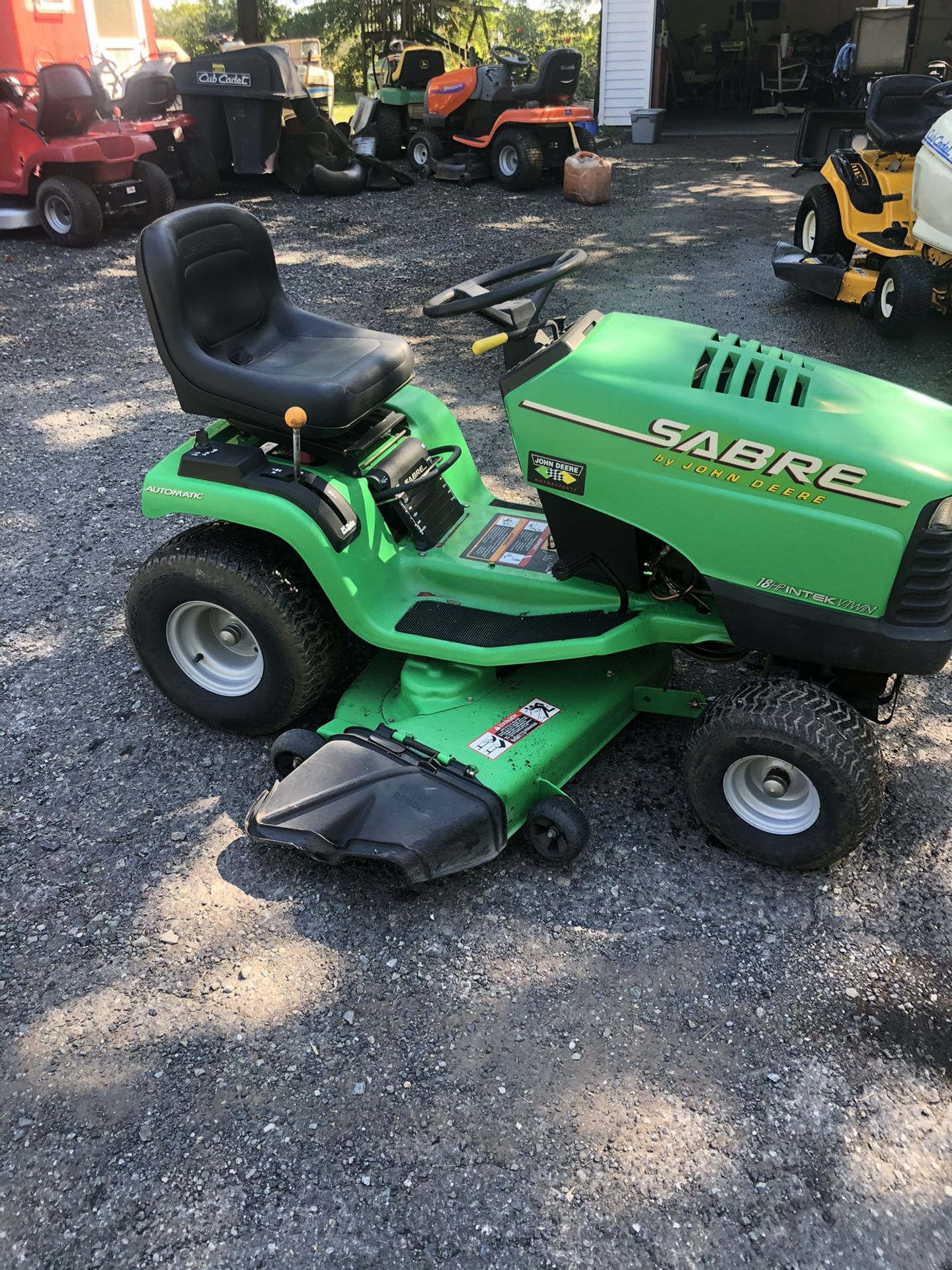 John Deere Sabre Lawn Tractor