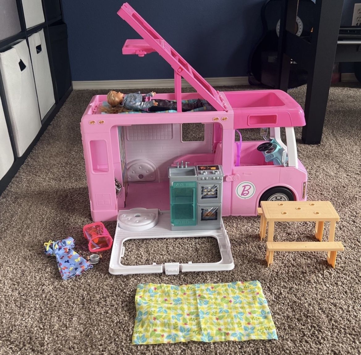 Barbie camper