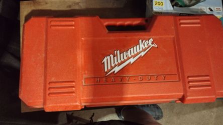 Milwaukee Sawzall 9519 -21 with Case
