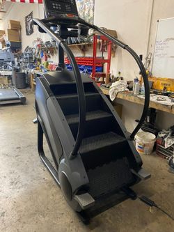 Stairmaster 8G Stepmill Refurbished (Delivery Included)