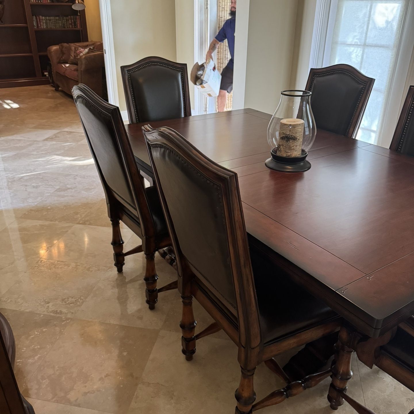 Beautiful Dining Room Table W/leaf / Sideboard/ 6 Chairs - Originally $4800.    Asking $1350