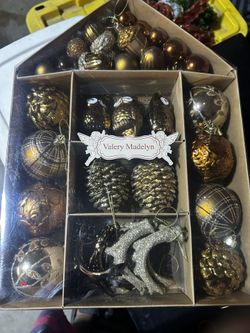 Valery Madelyn ornaments