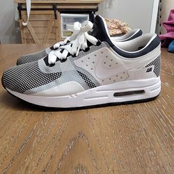 Nike airmax zero essential oreo