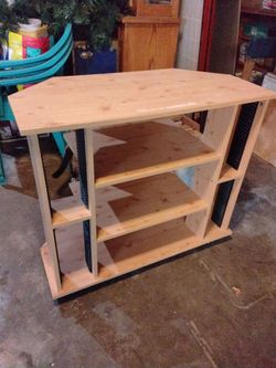 Entertainment center