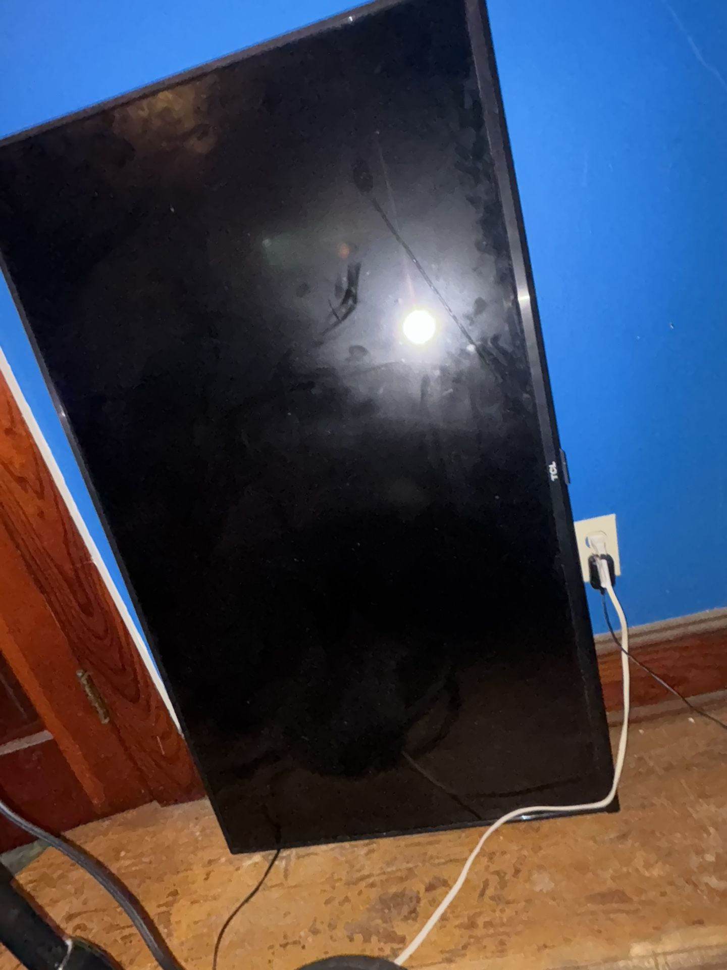 2 Flat Screens For Sale. OR BEST OFFER