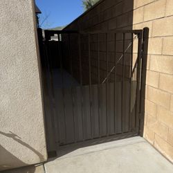STEEL FENCE AND GATES