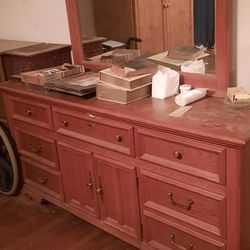 Stanley Dresser With Mirror And Nightstand
