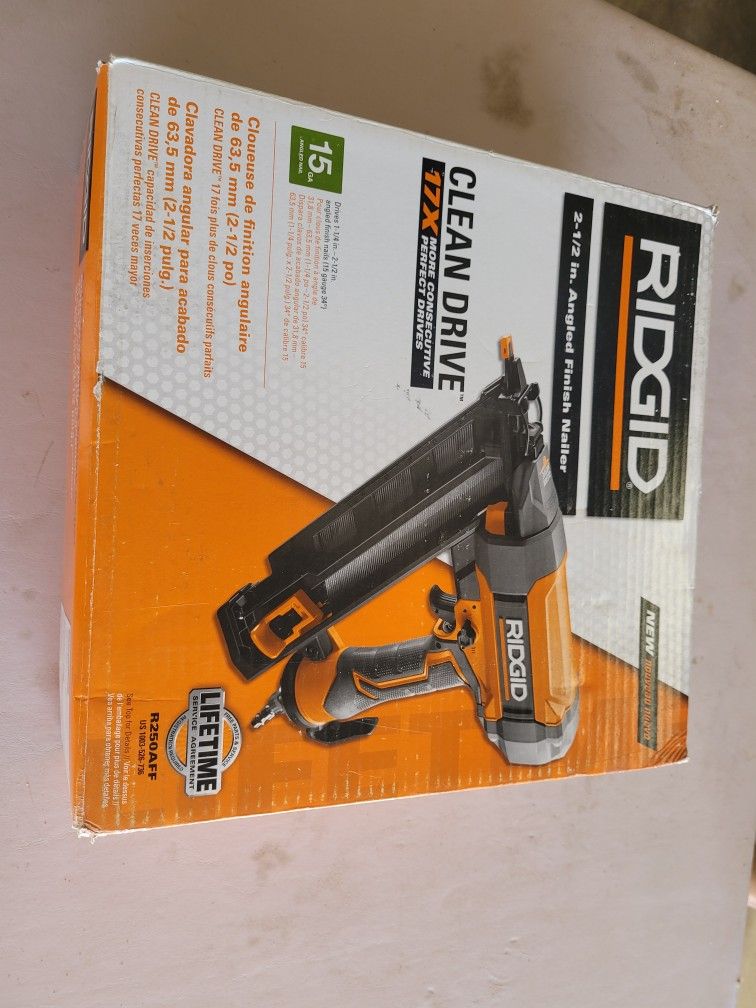 Rigid 15 Gauge Angle Finish Nailer-New In Box