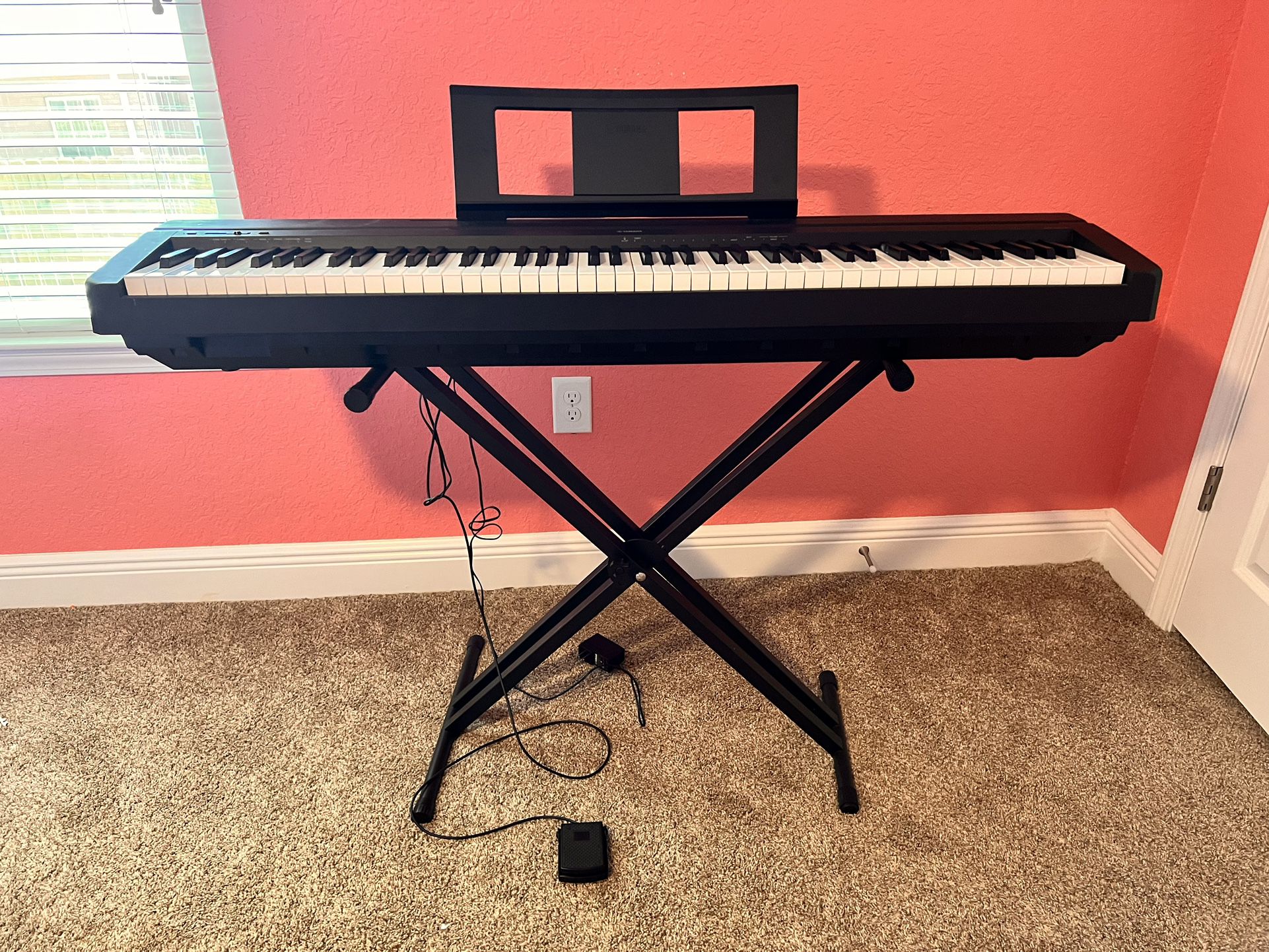 Yamaha  P-45 Digital Piano Package beginner